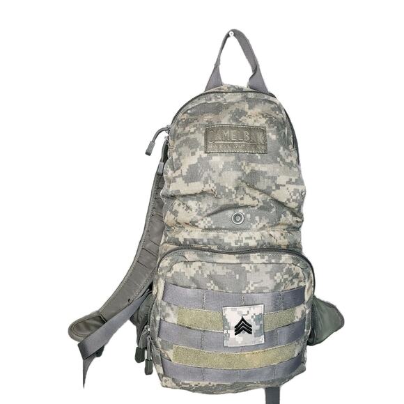 Camelback M.U.L.E. Camo Hydration Hiking Backpack No Bladder Green - Picture 1 of 16